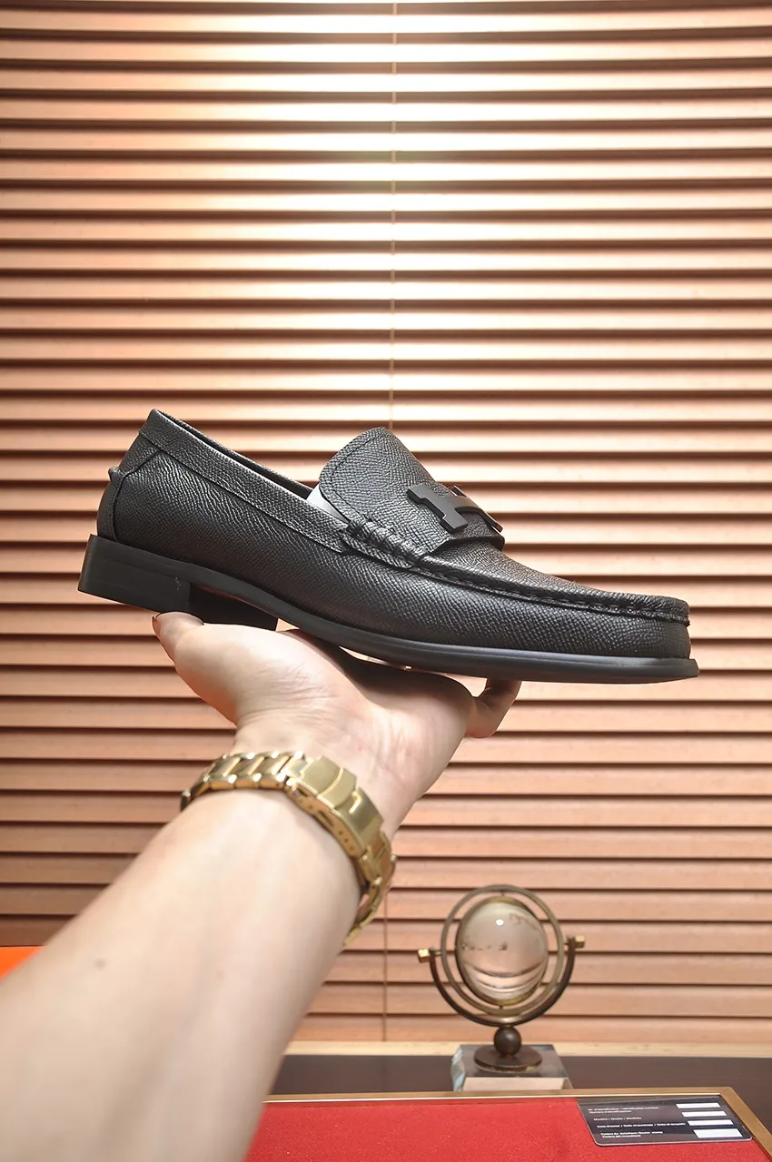Men's shoes💰540💶[HERMES] (cowhide lining)🍀Italian top luxury🍀He does not pursue novel styles and gorgeous colors, but attracts the favor of successful men with his flawless, elegant and classic style. Formal leather shoes This very comfortable, simple and stable style allows you to easily match any style! The pattern is absolutely 1:1 refined from the original case, and we strive for excellence in materials, imported cowhide + cowhide lining💪💪💪extraordinary texture👍! .Code number: 38-45 (45 customized)
